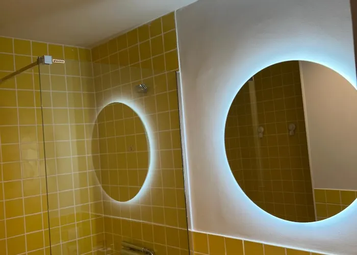 Stylish Ideal For Couples Or Small Families Apartman *